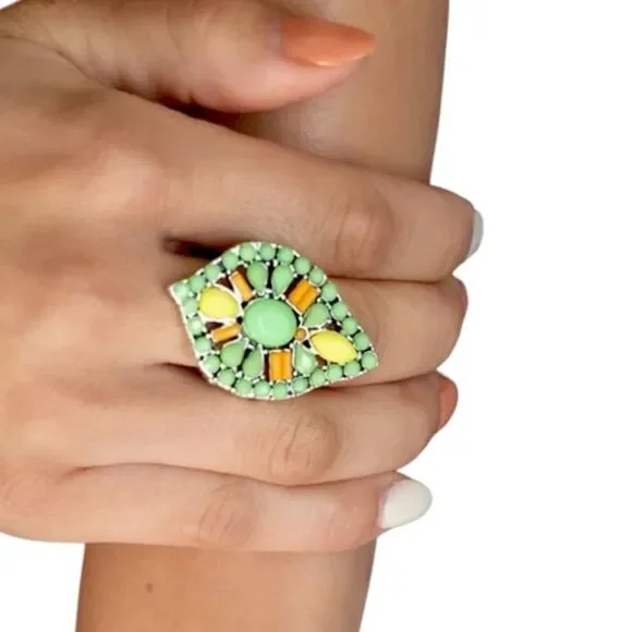 Multi color greens teardrop ring. ONE SIZE FITS MOST. STRETCHY. NEW - Picture 1 of 6